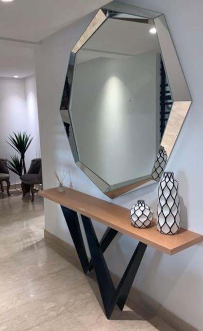 Incantevole Luxury Apprt Nel Cuore Di Apartamento
